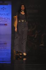 Model walk the ramp for Swapnil Shinde show at Lakme Fashion Week Day 4 on 6th Aug 2012 (24).JPG